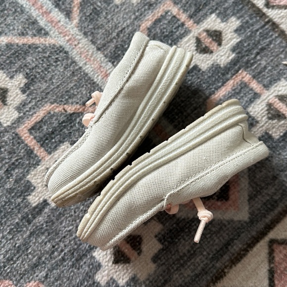 Cat & Jack Slip On - Picture 6 of 6